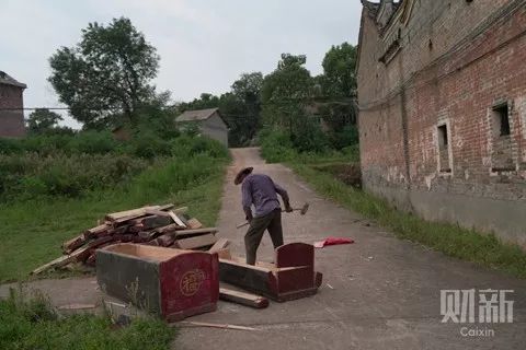 01.jpg