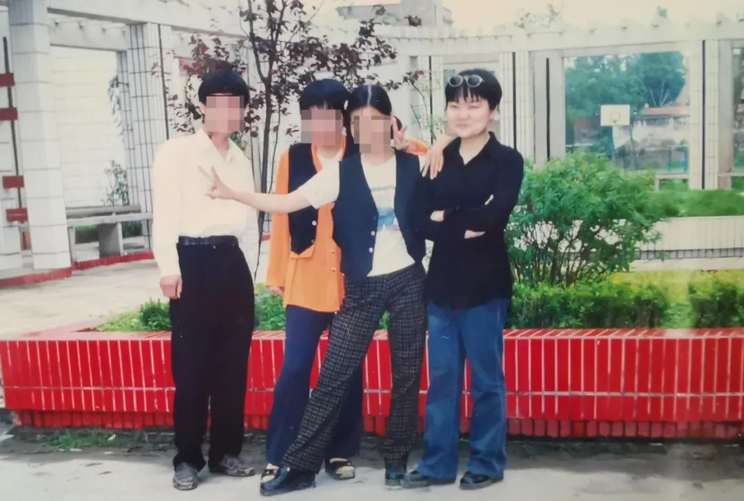 luoxuan_friends.jpeg